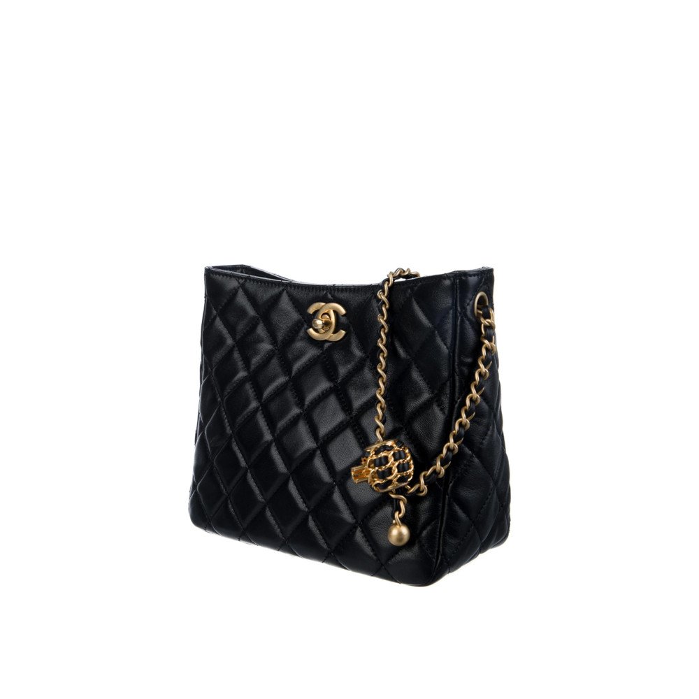 Chanel Pearl Crush Hobo Bag Chanel Pearl Crush Hobo Bag