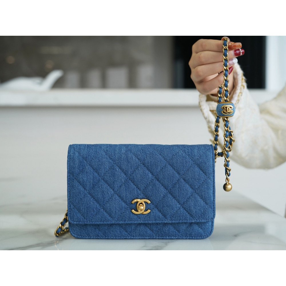 Chanel Pearl Crush Wallet On Chain Chanel Pearl Crush Wallet On Chain