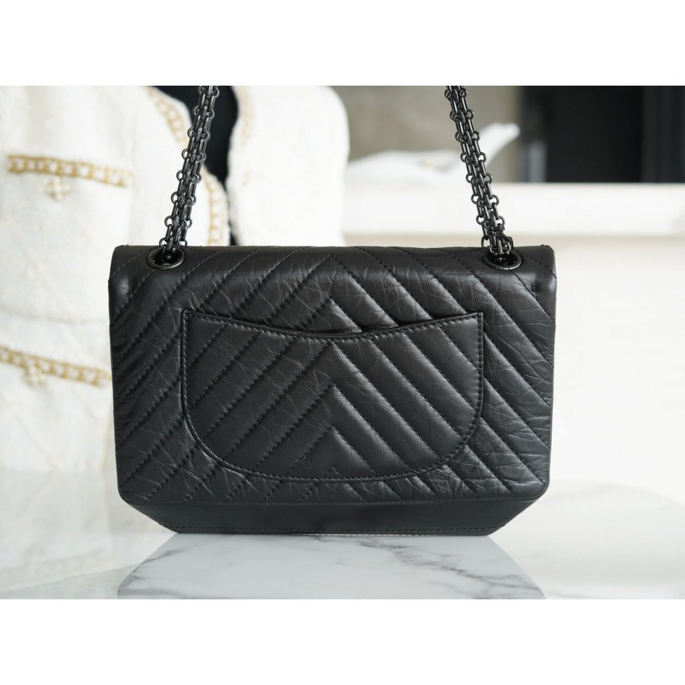Chanel 2.55 Reissue 225 Flap Bag