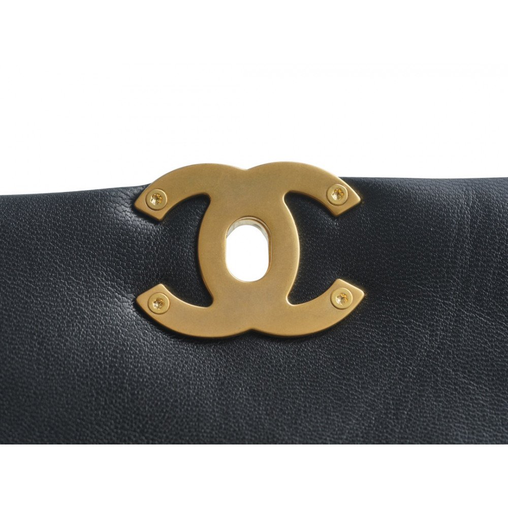 Chanel 19 Waist Bag