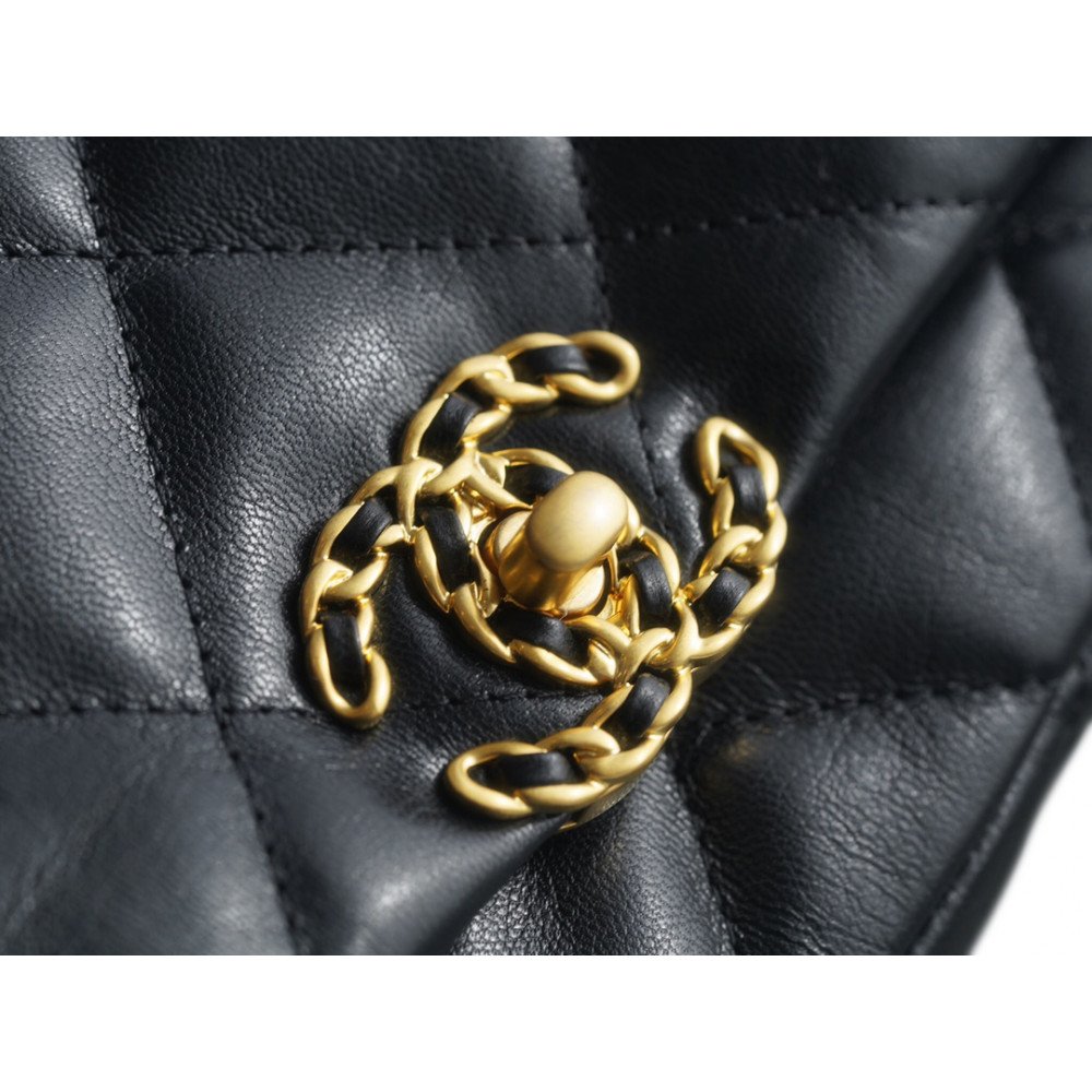 Chanel 19 Waist Bag