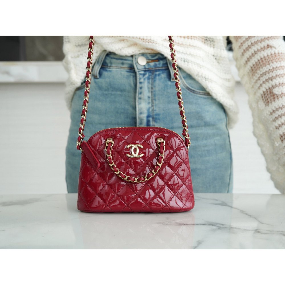Chanel Shiny Coco Clutch With Chain Bag