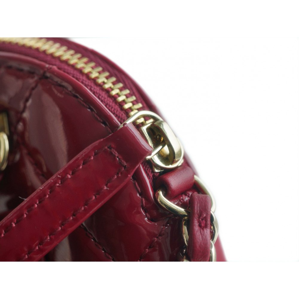 Chanel Shiny Coco Clutch With Chain Bag