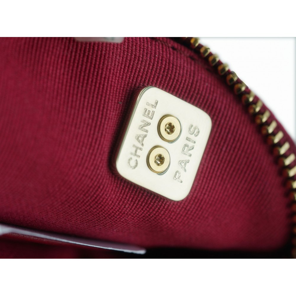 Chanel Shiny Coco Clutch With Chain Bag