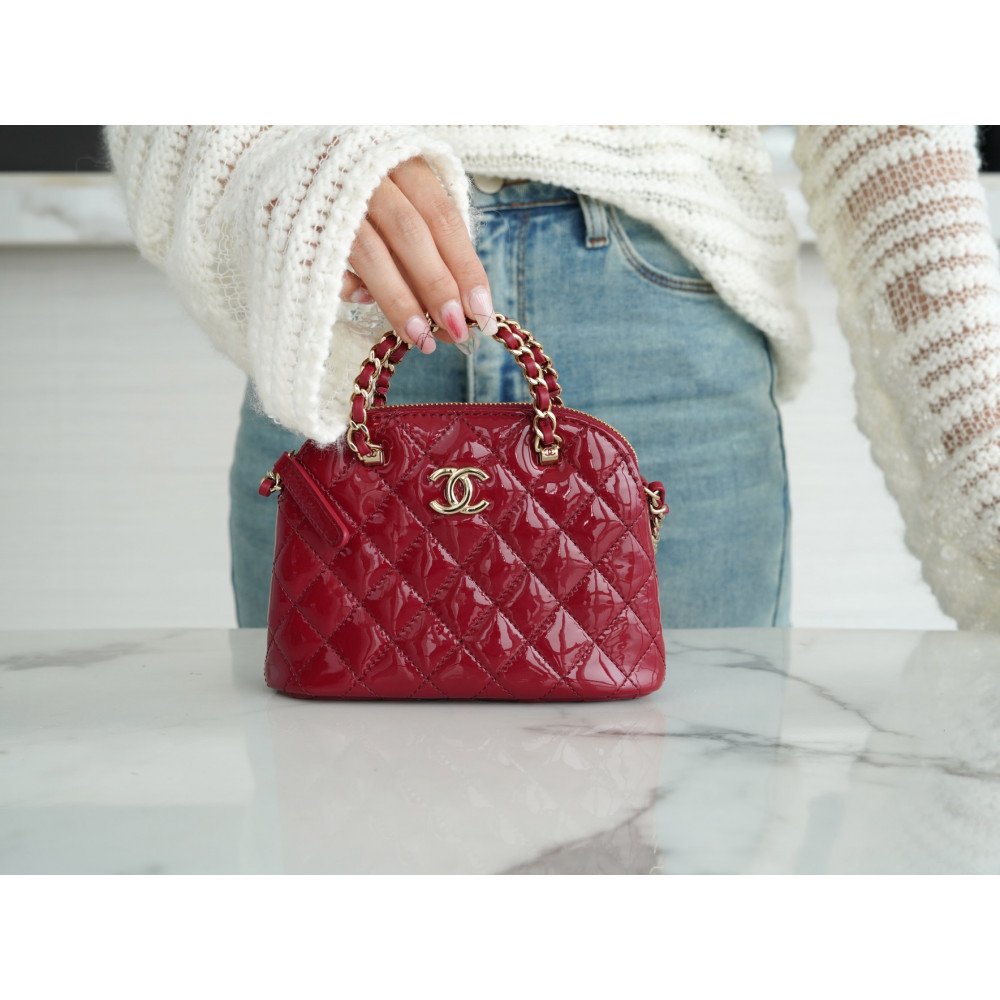 Chanel Shiny Coco Clutch With Chain Bag