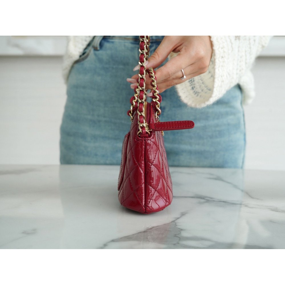 Chanel Shiny Coco Clutch With Chain Bag