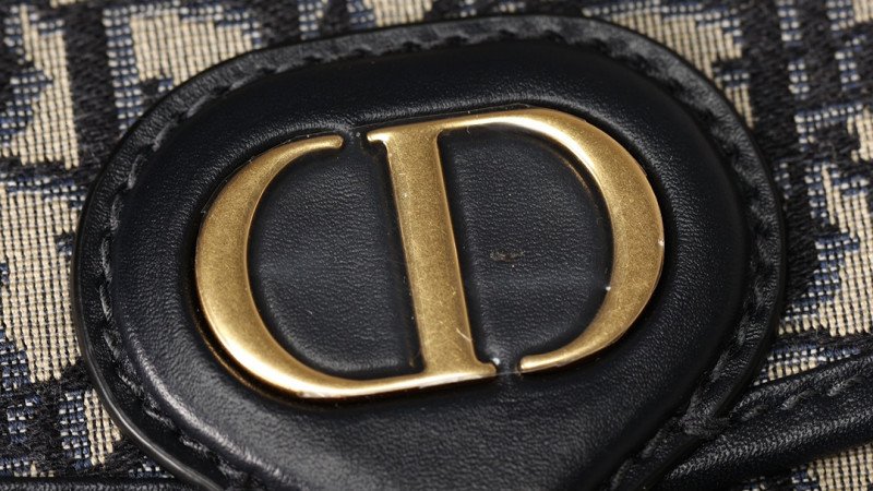 M9319UTZQ_M928 Details 1