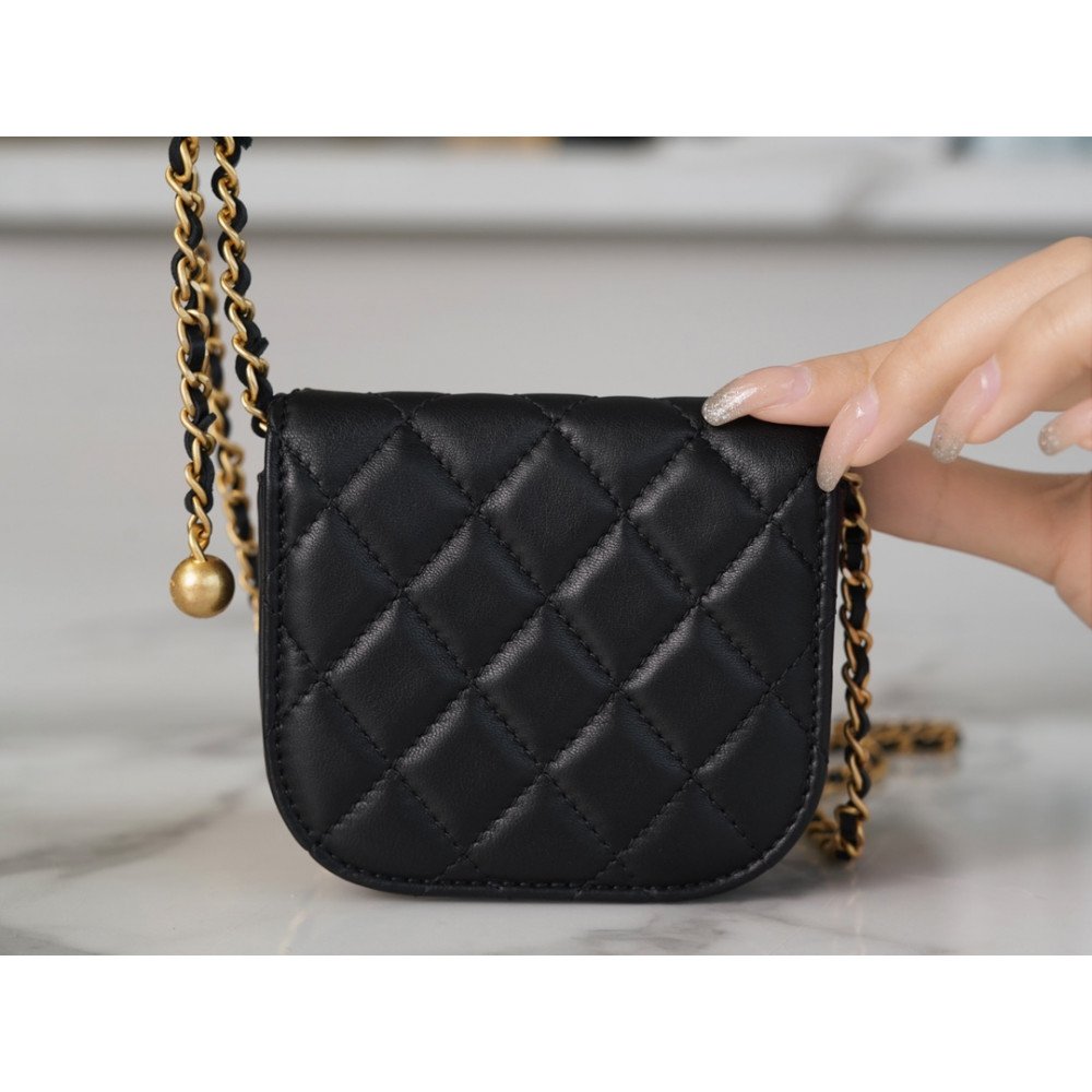 Chanel Pearl Crush Waist Bag