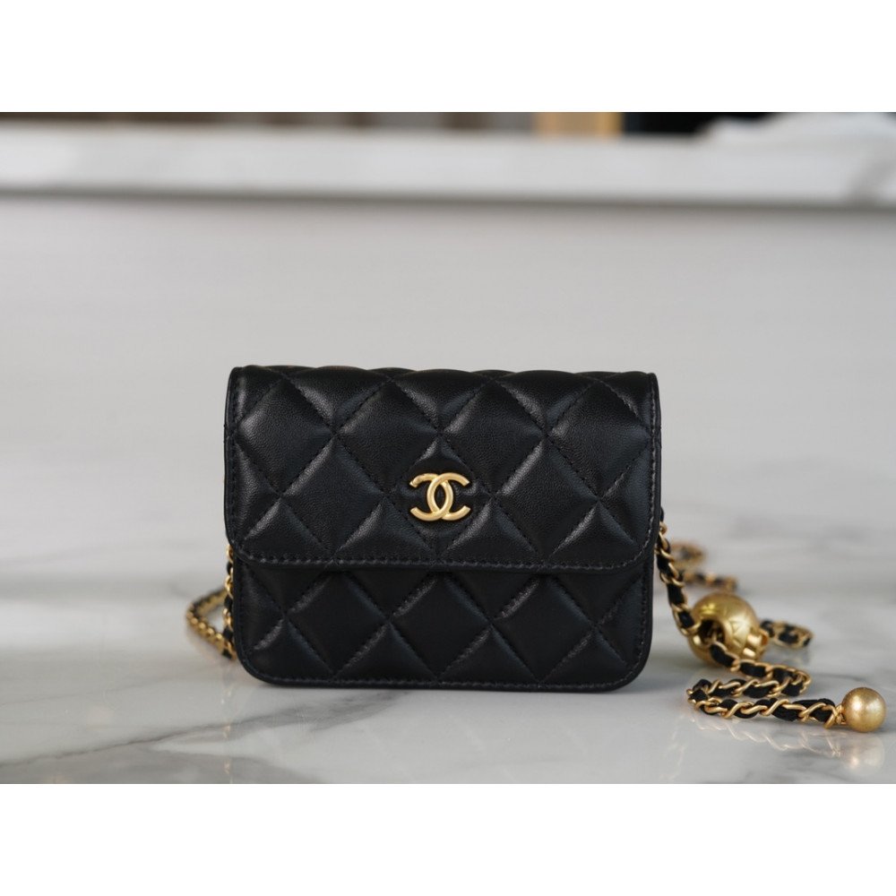 Chanel Pearl Crush Clutch With Chain Bag Chanel Pearl Crush Clutch With Chain Bag