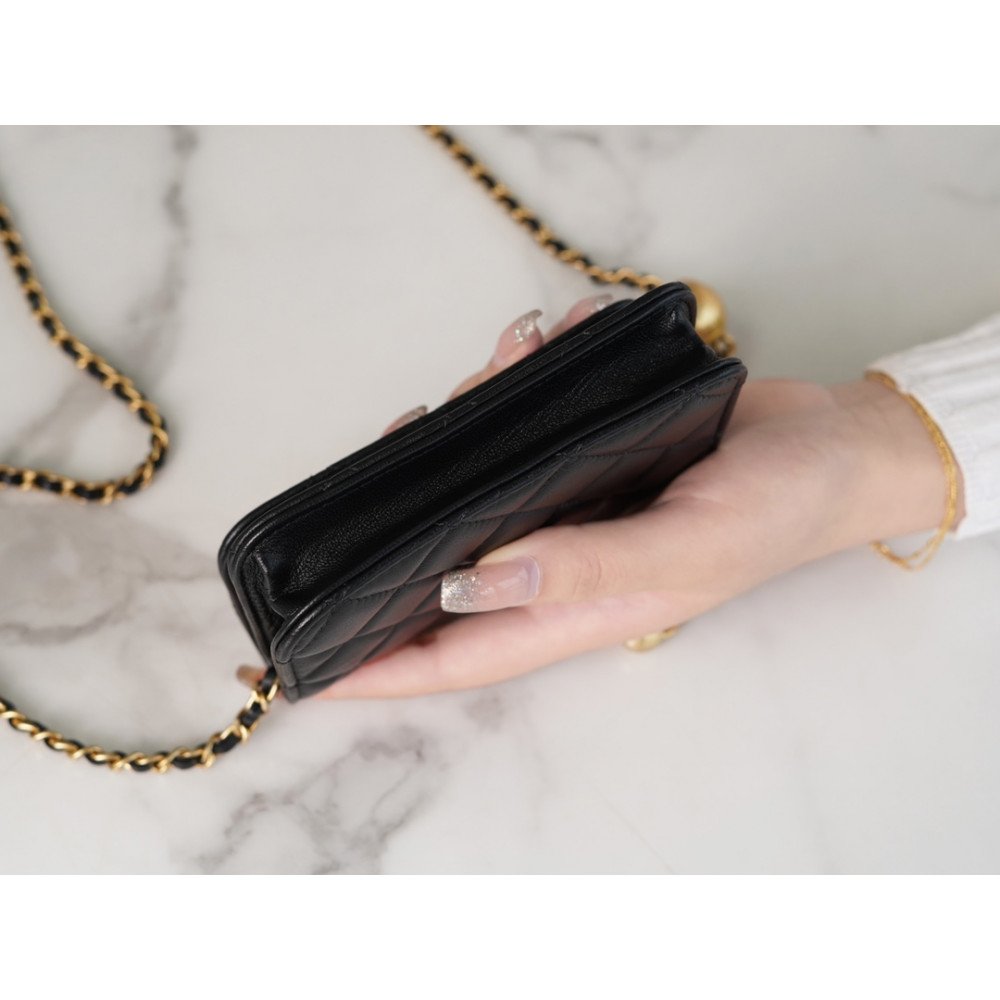 Chanel Pearl Crush Clutch With Chain Bag Chanel Pearl Crush Clutch With Chain Bag