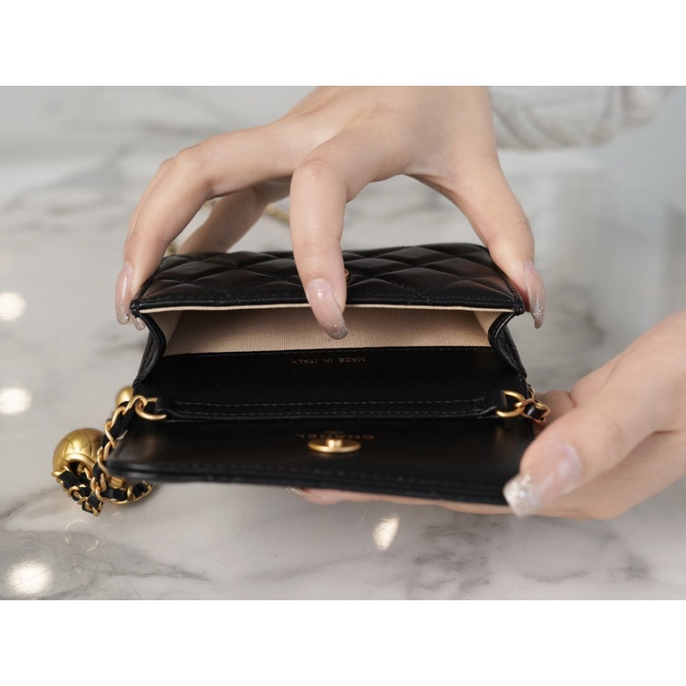 Chanel Pearl Crush Clutch With Chain Bag Chanel Pearl Crush Clutch With Chain Bag