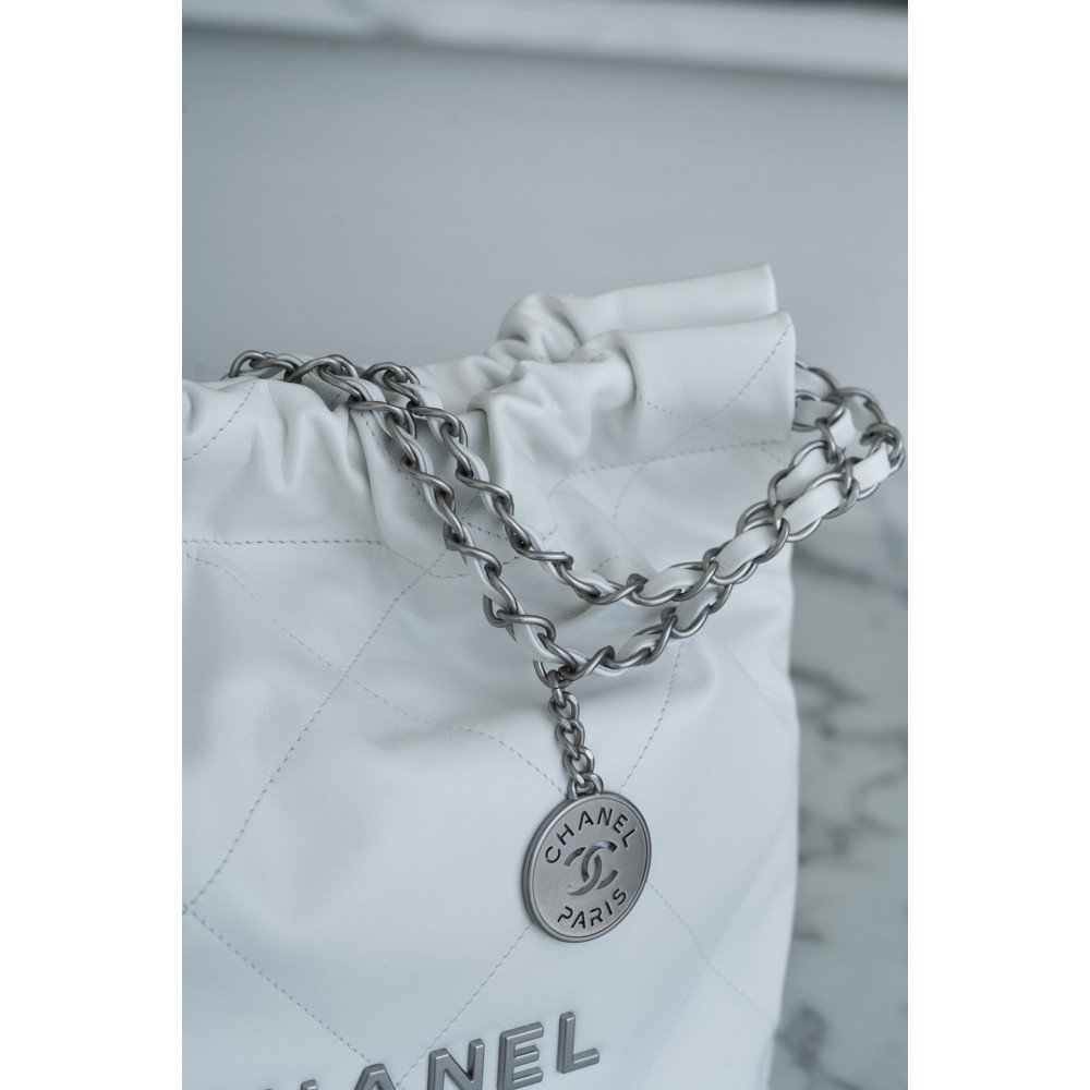 Chanel 22 Small Bag