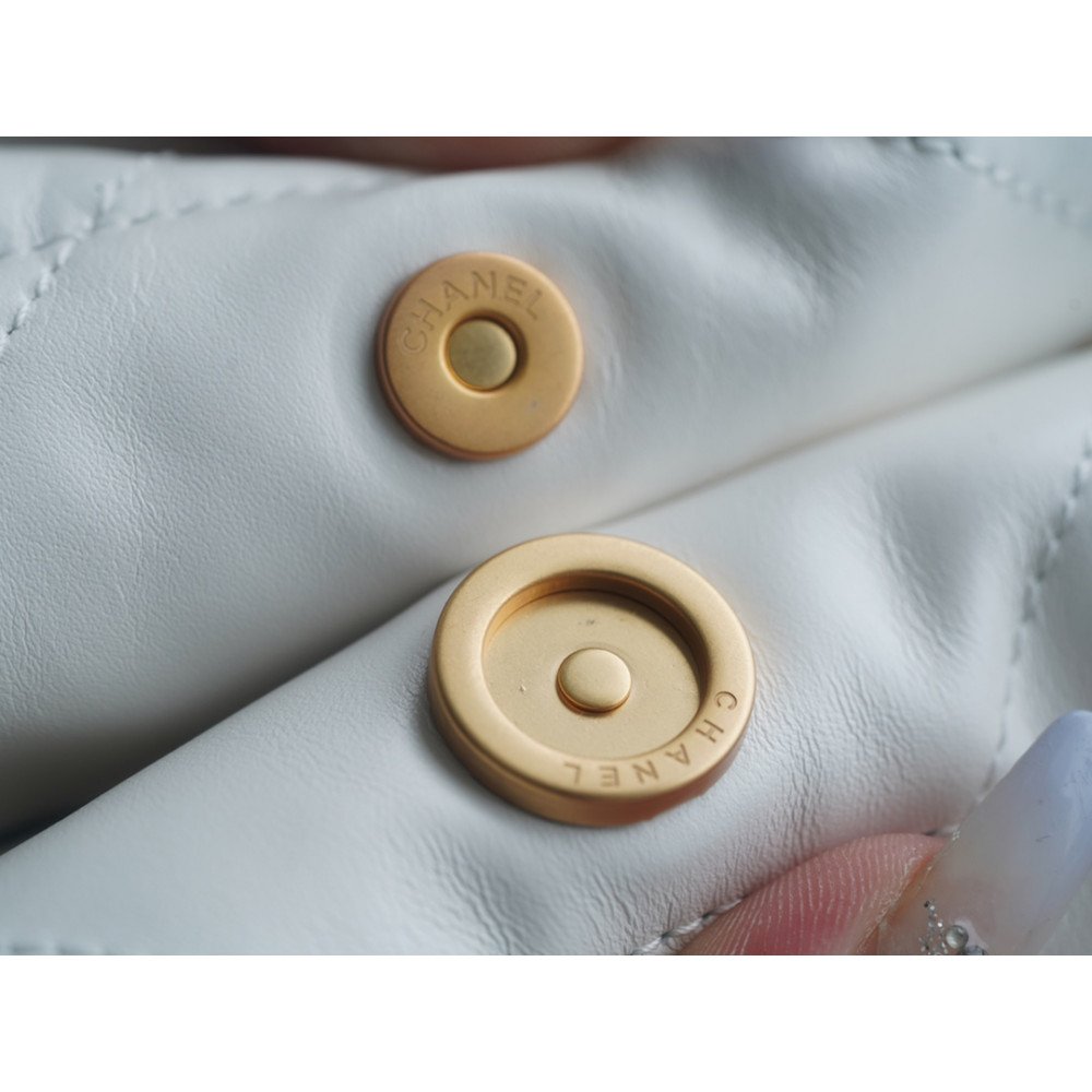 Chanel 22 Small Bag