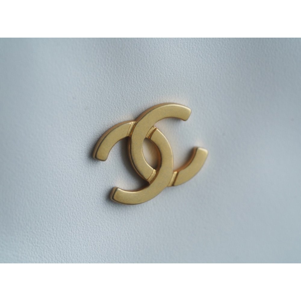 Chanel 22 Small Bag