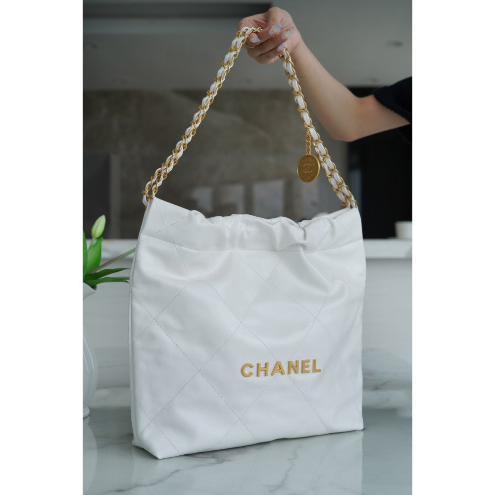 Chanel 22 Small Bag