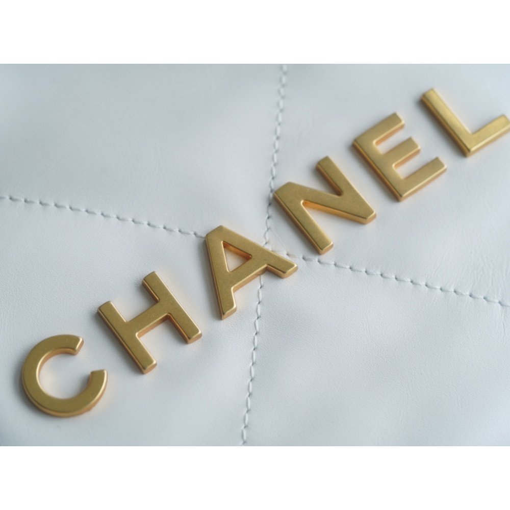 Chanel 22 Small Bag
