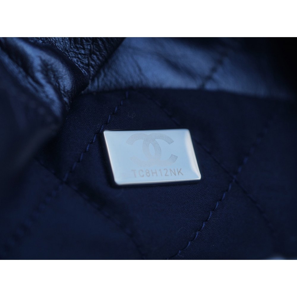 Chanel 22 Small Bag