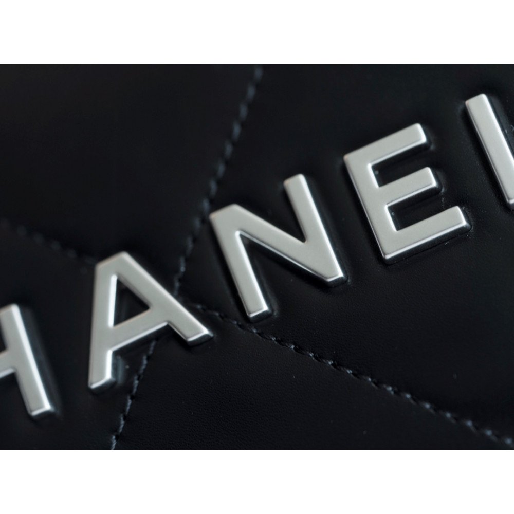 Chanel 22 Small Bag
