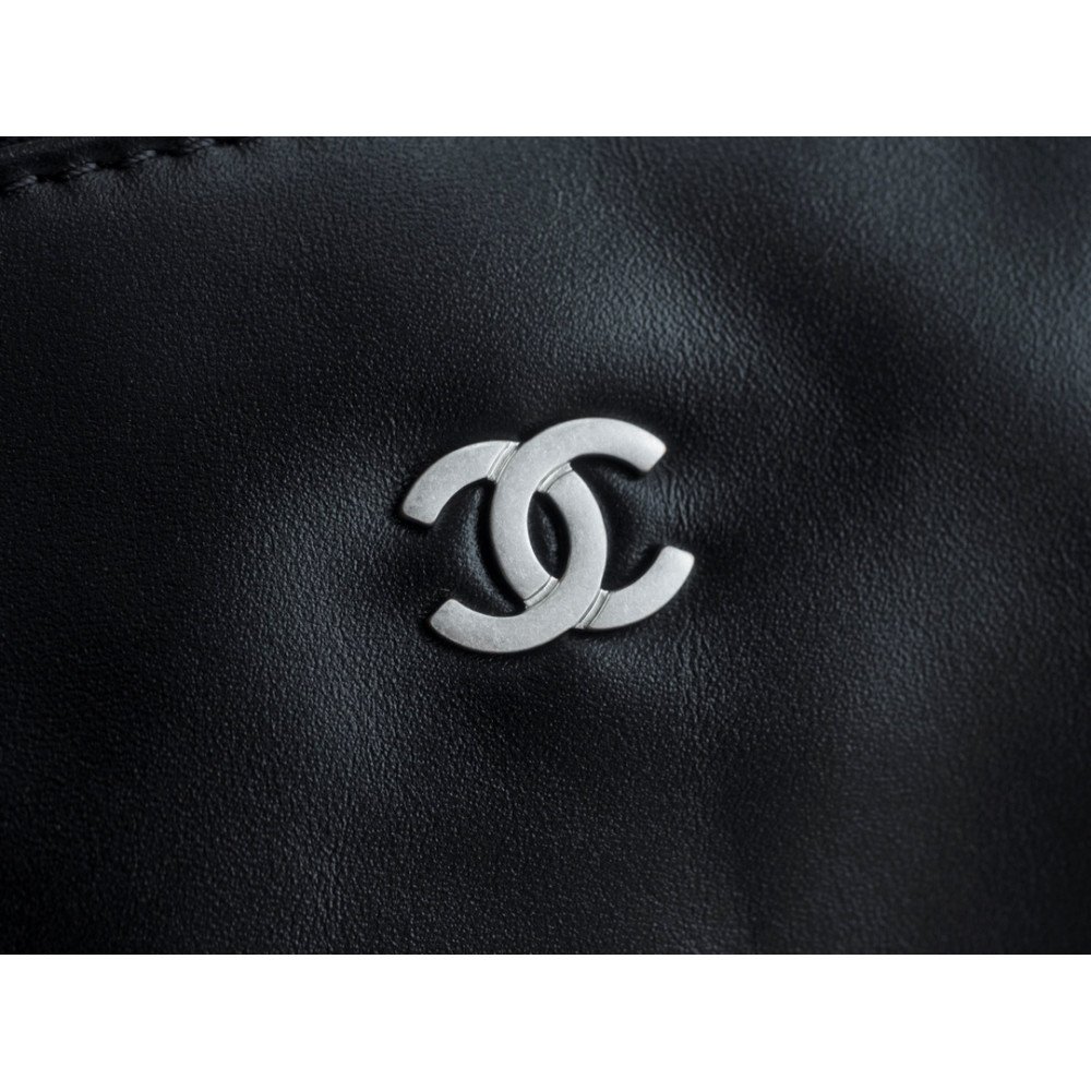 Chanel 22 Small Bag