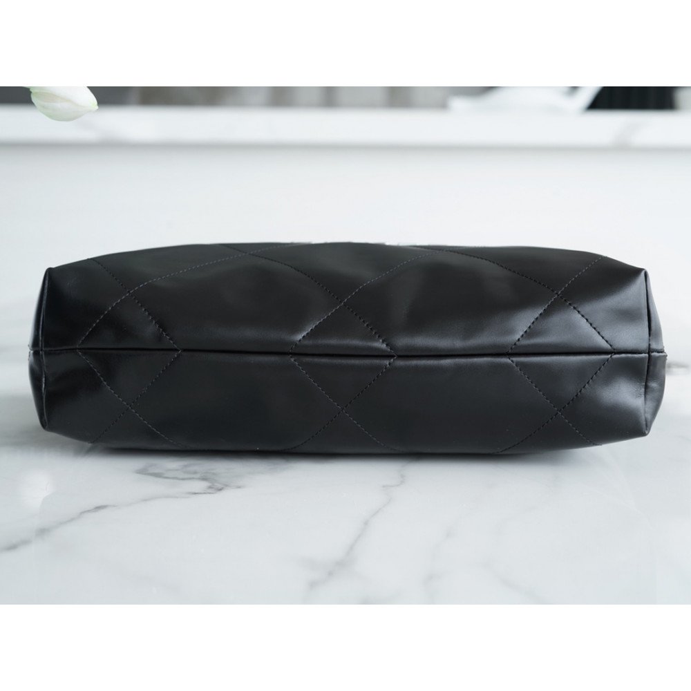 Chanel 22 Small Bag