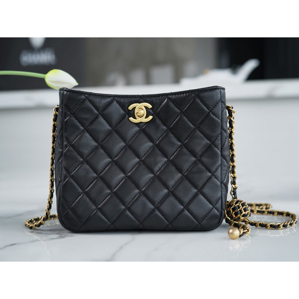 Chanel Pearl Crush Hobo Bag Chanel Pearl Crush Hobo Bag