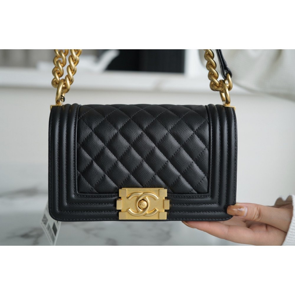 Chanel Medium Boy Flap Bag Chanel Medium Boy Flap Bag