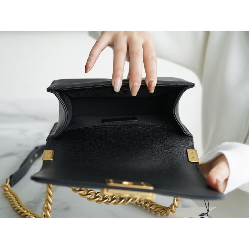 Chanel Medium Boy Flap Bag Chanel Medium Boy Flap Bag