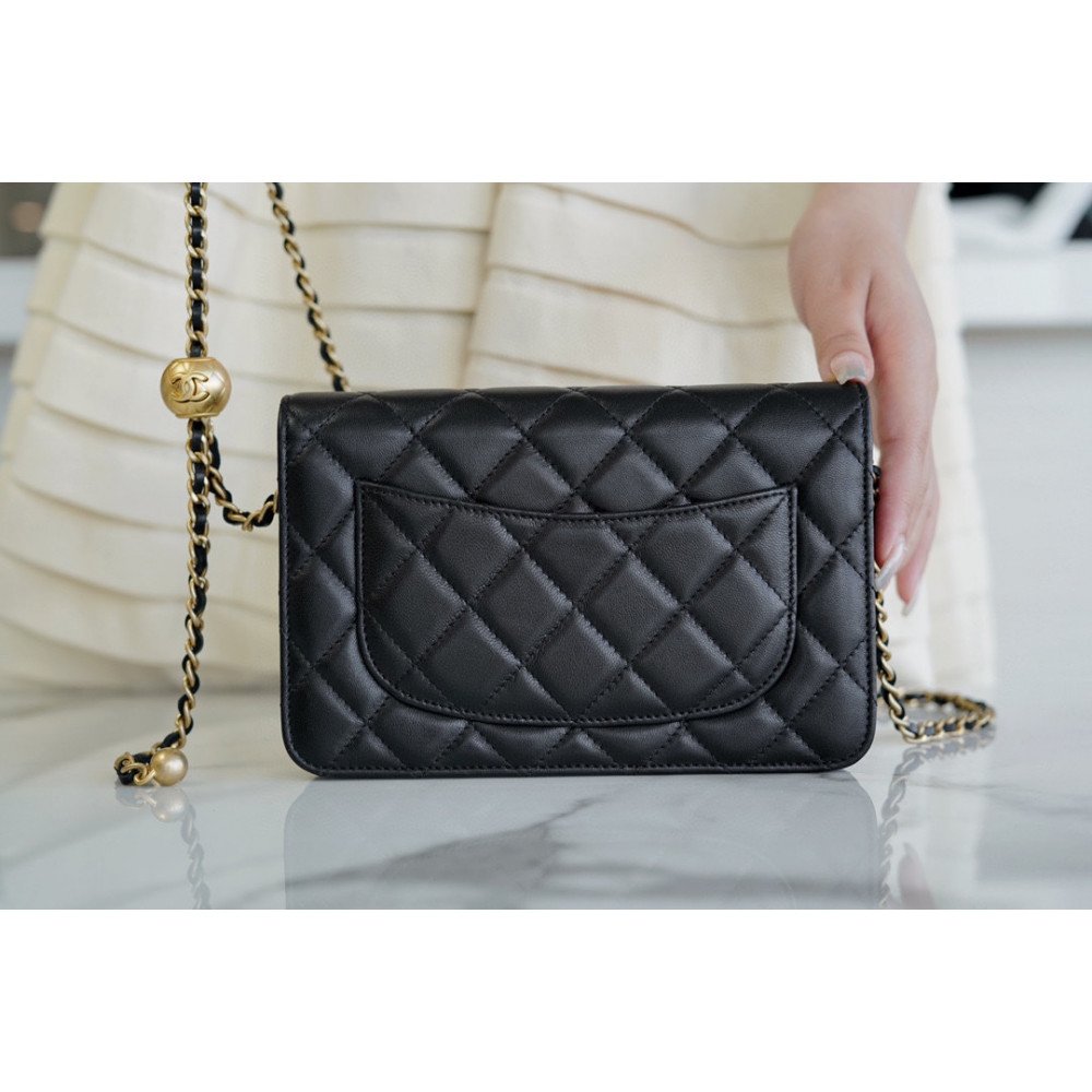 Chanel Pearl Crush Wallet On Chain Chanel Pearl Crush Wallet On Chain