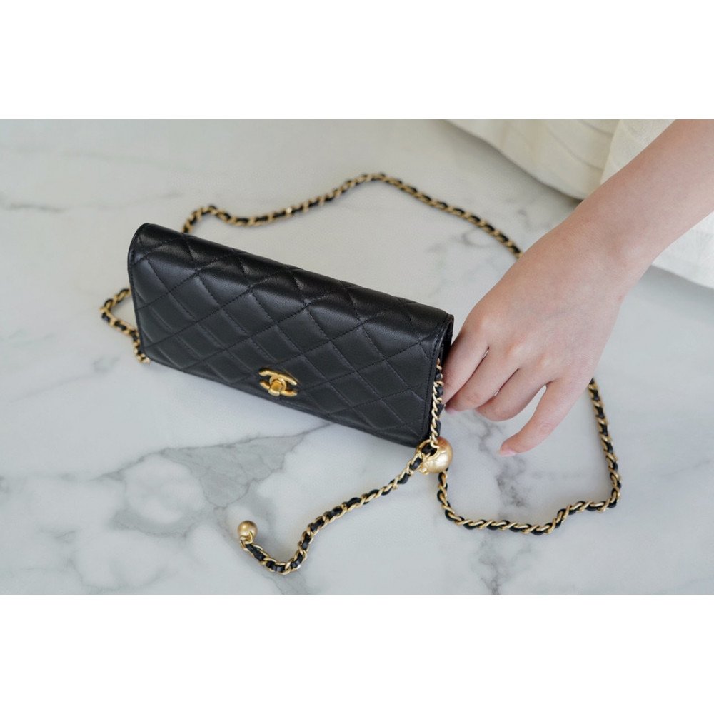 Chanel Pearl Crush Wallet On Chain Chanel Pearl Crush Wallet On Chain