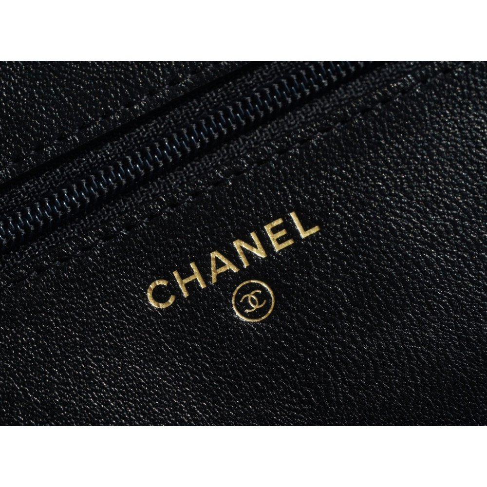 Chanel 19 Wallet On Chain