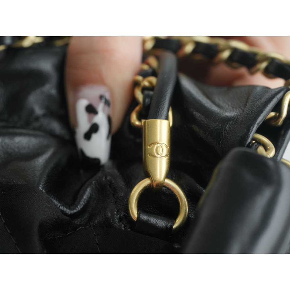 Chanel 22 Mini Bag