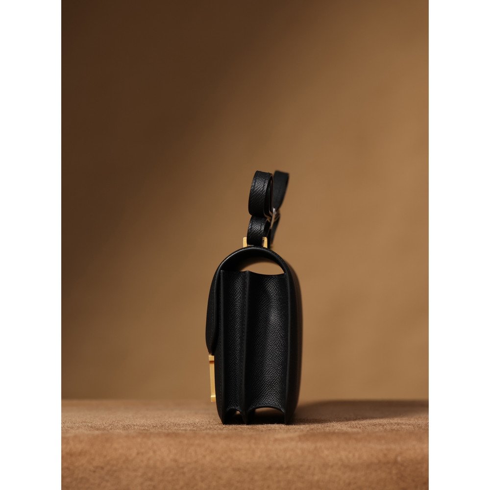 Constance 19 Black EP