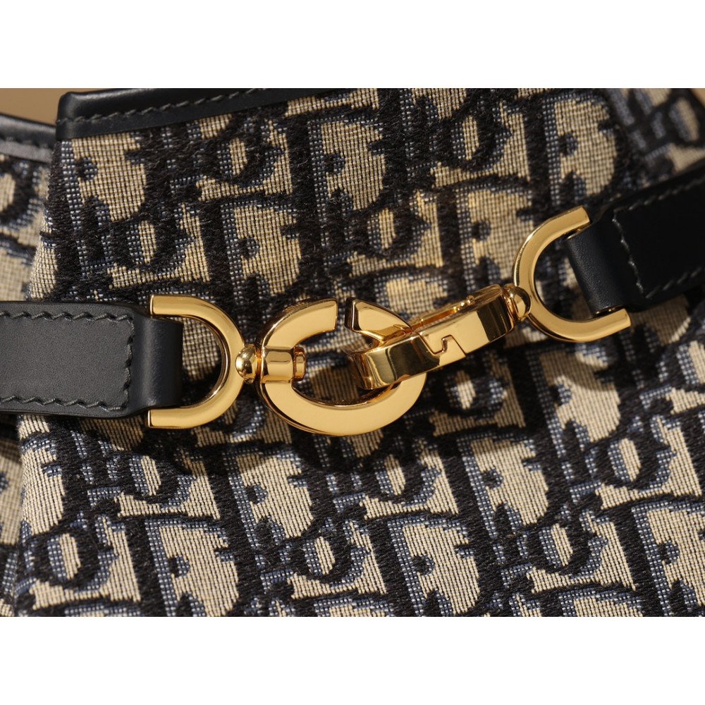 Medium C'est Dior Bag Medium C'est Dior Bag