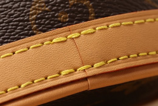 Fold Me Pouch M80874