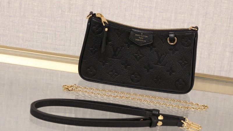 Easy Pouch On Strap M80349
