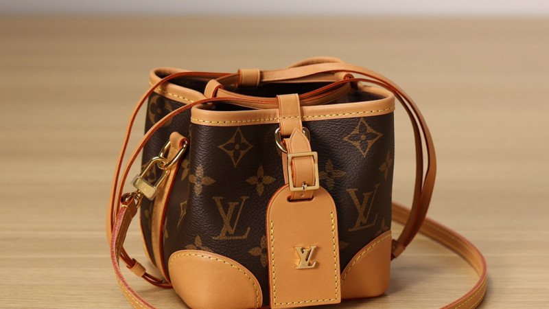 Noé Purse M57099