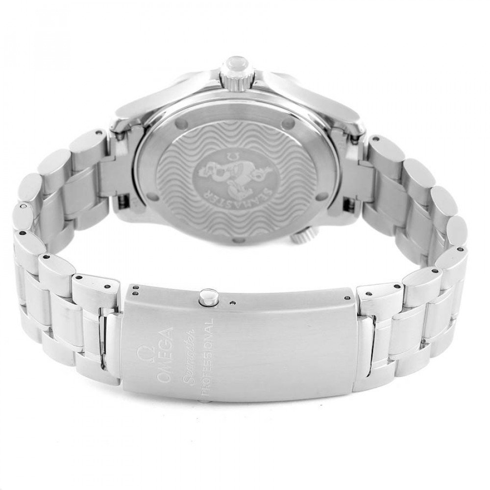 Omega Seamaster Diver Midsize Steel Mens Watch 2262.50.00 Omega Seamaster Diver Midsize Steel Mens Watch 2262.50.00