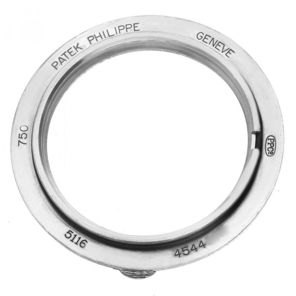 Patek Philippe Calatrava White Gold White Roman Dial Mens Watch 5116 Patek Philippe Calatrava White Gold White Roman Dial Mens Watch 5116