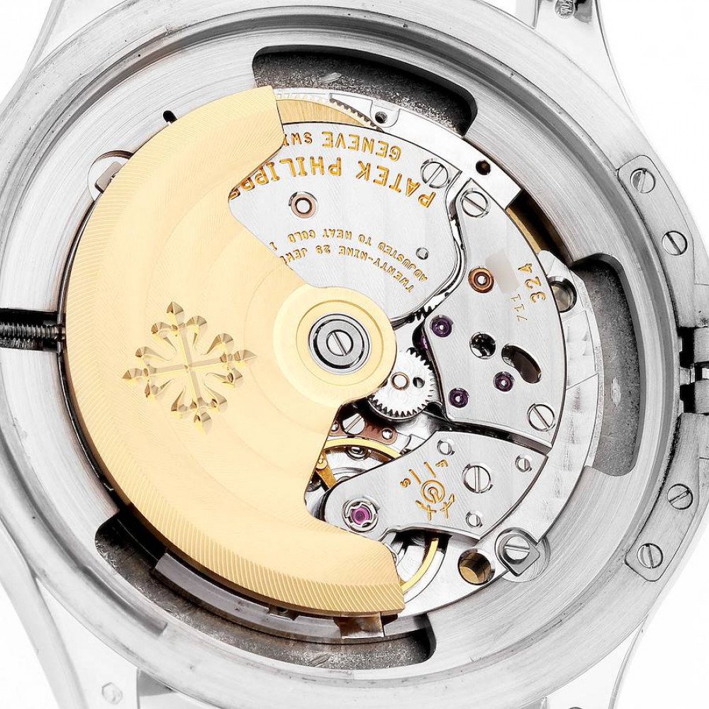 Patek Philippe Calatrava Hunter Case White Gold Mens Watch 5227G Patek Philippe Calatrava Hunter Case White Gold Mens Watch 5227G